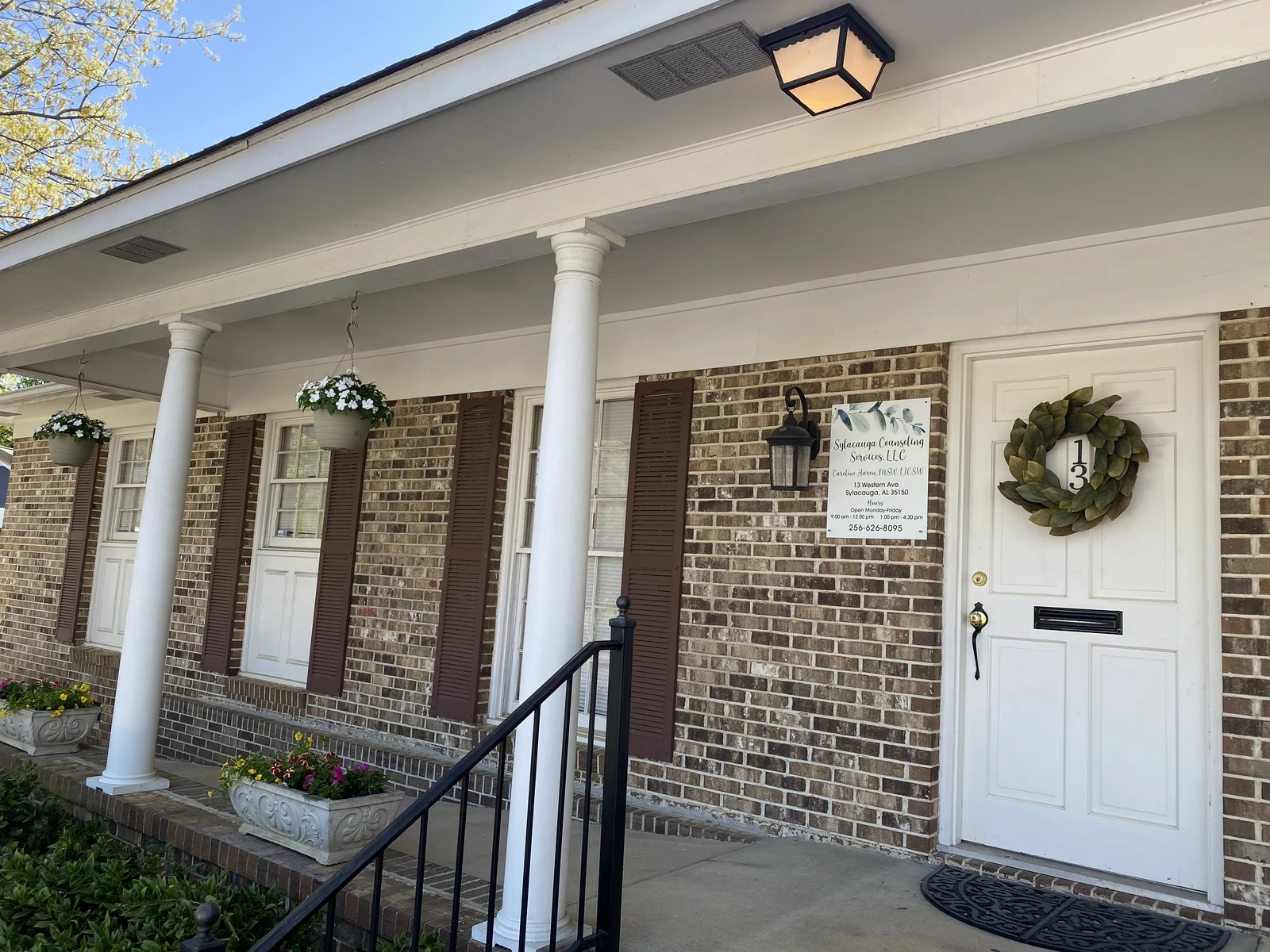 The entrance to Sylacauga Counseling Services at 13 Western Avenue